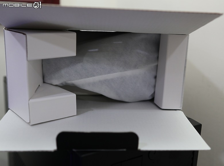 全新配色 HP HyperX Cloud Jet 入門輕量雙模耳機