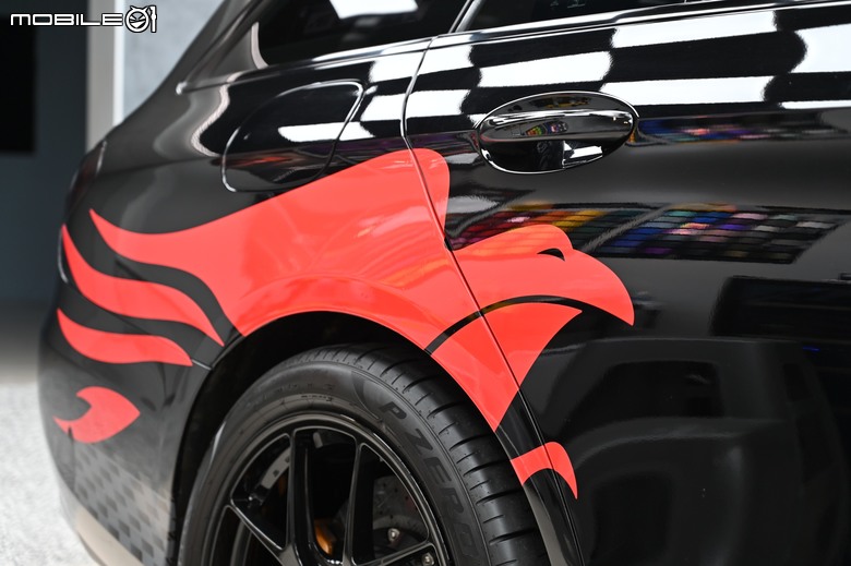 [分享]AMG E43 ESTATE F1 SAFETY CAR 塗裝 彩貼分享