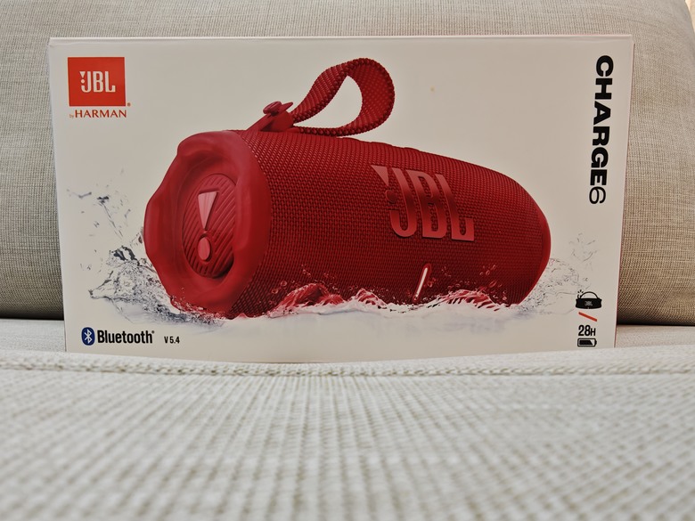 五彩繽紛的時尚配件 - JBL Charge 6 可攜式防水 五彩繽紛的時尚配件 - JBL Charge 6 可攜式防水藍牙喇叭開箱分享~