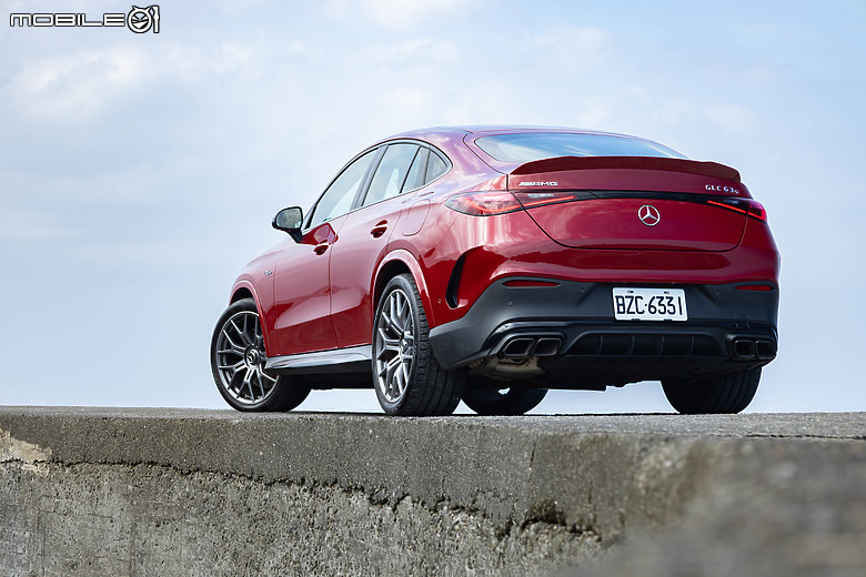 Mercedes-AMG GLC 63 S E Performance Coupe 試駕|極致性能的展現,卻同時擁有純電移動的舒適旅程!