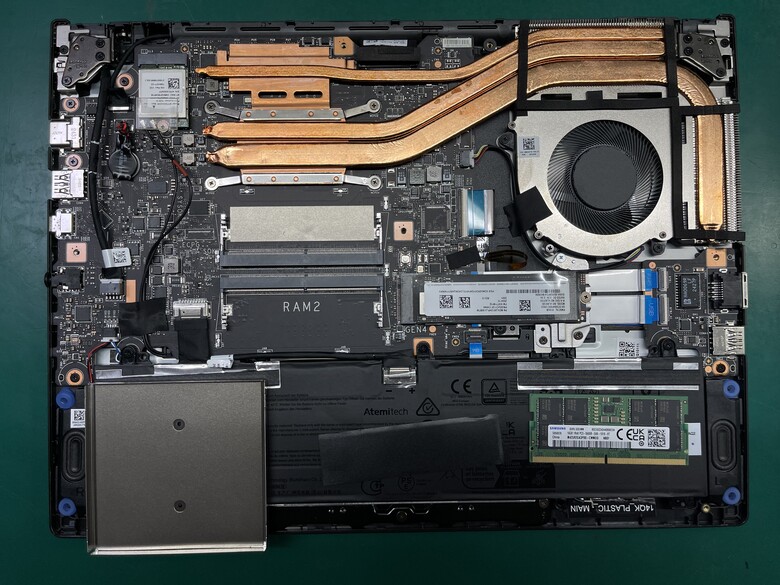 微星台中旗艦館 | Venture 14 AI+ 開箱大揭密，新一代的Ryzen AI處理器效能究竟如何?