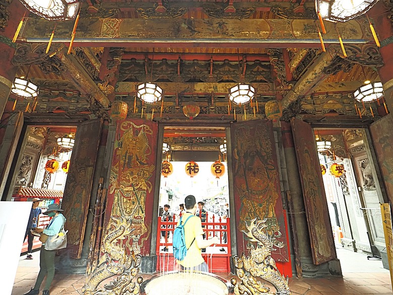 帶領探訪新莊故事 之 2025潮盛新莊活動 —《廟街:眾神連線》集章散策 與 《祭典中的ㄈㄨˊ碼》特展