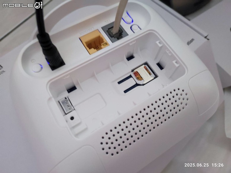 TCL HH40L電話功能4G路由器Cat4 CPE簡易開箱