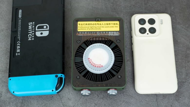 點我看大圖 「心得」智雲 MOLUS X100 RGB PRO - 美的不像是個攝影燈