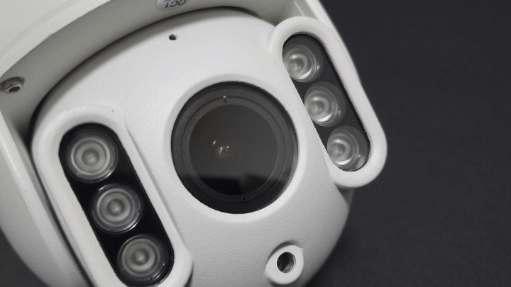 [開箱] FOSCAM SD2 2.4/5G Wi-Fi 360度可變焦4X ipcam 室外型 無主機監視器