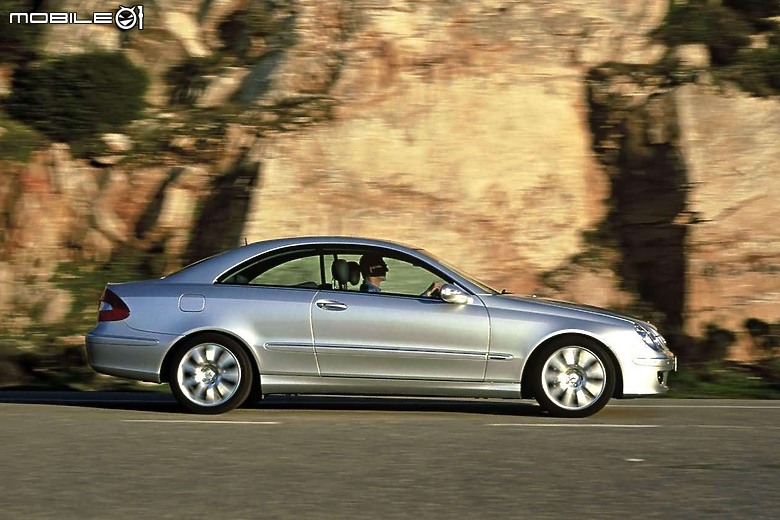 Mercedes-AMG CLE 53 4MATIC+ Cabriolet 試駕｜性能底子一把罩，開篷吹風更逍遙！feat. A208 CLK