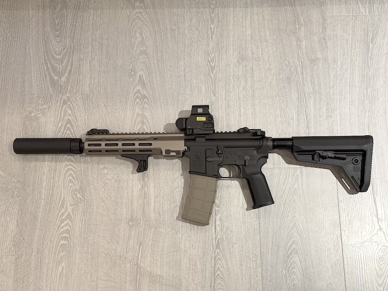 GHK MK16 URG-I 10.3吋版氣動空氣軟槍外觀改裝 | 黑色經典現代套裝歷久不衰