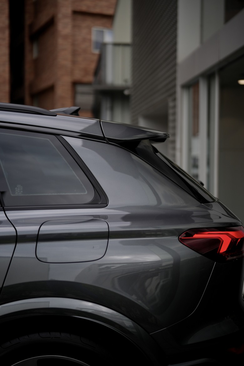 交車照片分享｜Audi SQ6 e-tron｜九次選擇，一路相伴