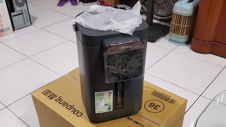 點我看大圖 CHIMEI WB-50YTB2 5L 熱水瓶開箱 (圖多慎入)