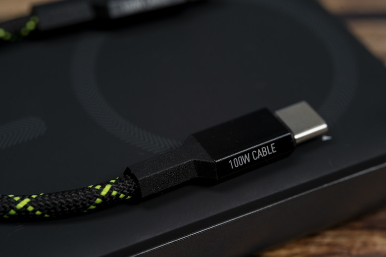 TEGIC 磁吸充電短線16cm 100w 專為磁吸行動電源設計充電線