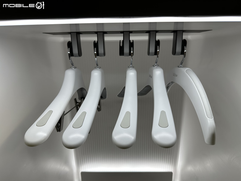 【試用】LG Styler 蒸氣電子衣櫥第二代，內建高壓蒸氣掛燙機，AI護理衣物