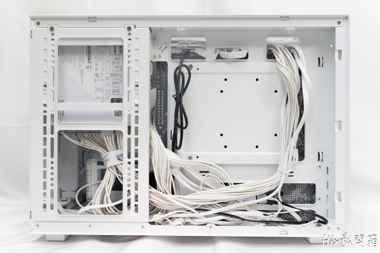 點我看大圖 緊湊小鋼砲載體 九州風神DeepCool CH260