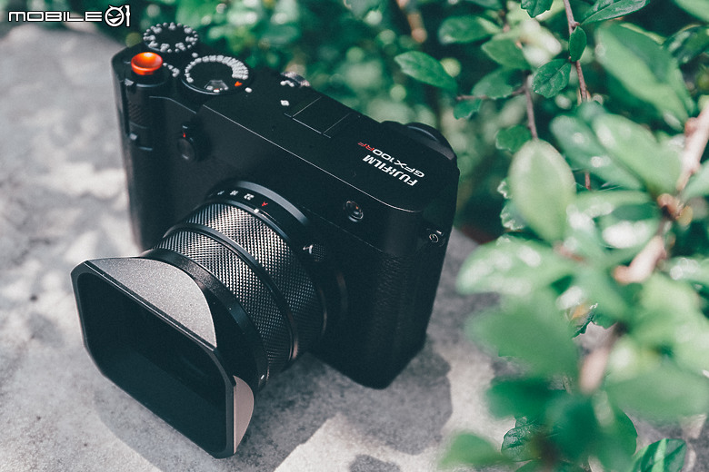 FUJIFILM GFX100 RF 評測報告｜為構圖加上轉盤、畫素破億的中判隨身機！