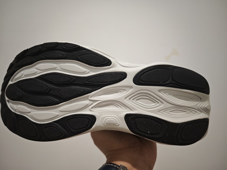 本想就此打住, 奈何NB Fresh Foam X 1080v14實在是太優秀...
