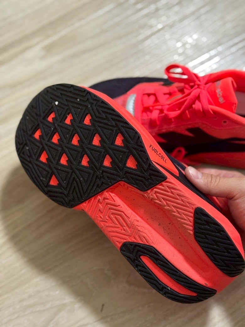 最新速訓鞋入荷！NB Rebel v5 火龍果紅的高顏值