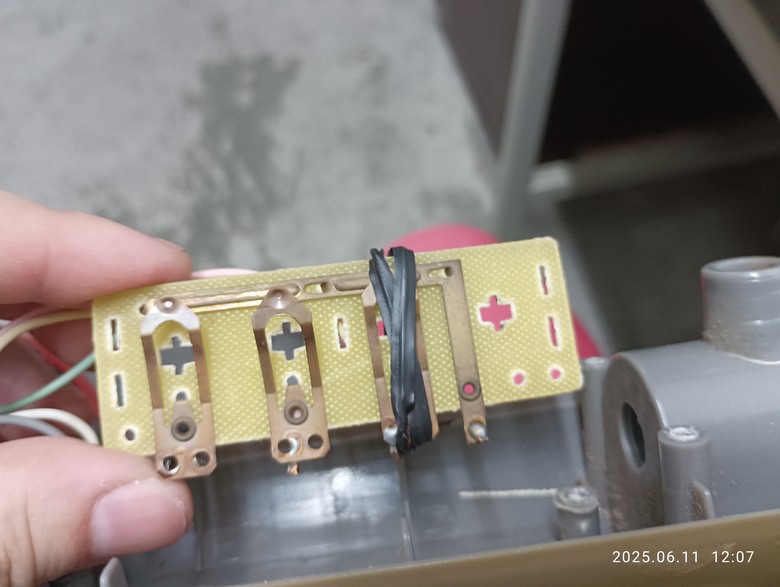 35cm立扇電扇 按鈕壞掉