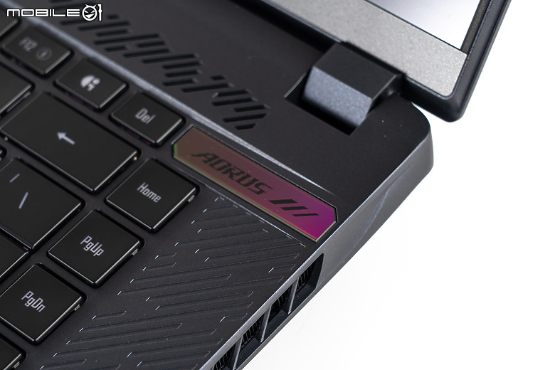 GIGABYTE AORUS ELITE 16 測試報告｜RTX 5070「菁英」登場，中高階電競新勢力！