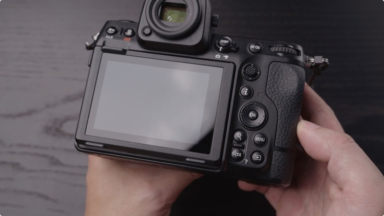 點我看大圖 Nikon Z8 用了一年半的開箱,平面攝影 + N-RAW / N-Log 錄影各規格使用心得
