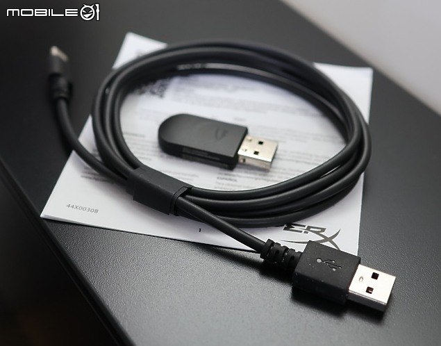 全新配色 HP HyperX Cloud Jet 入門輕量雙模耳機