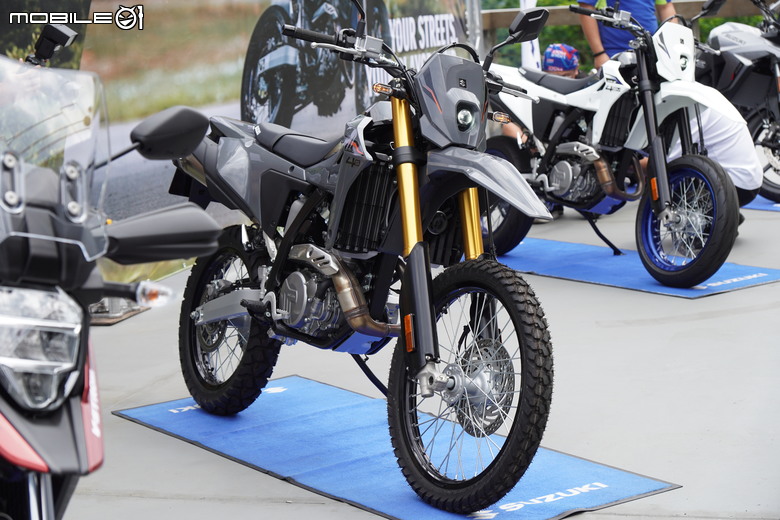 傳奇歸來，野性再臨 SUZUKI DR-Z4 S / SM 發表會，越野版、滑胎版早鳥售價：368,000元！！