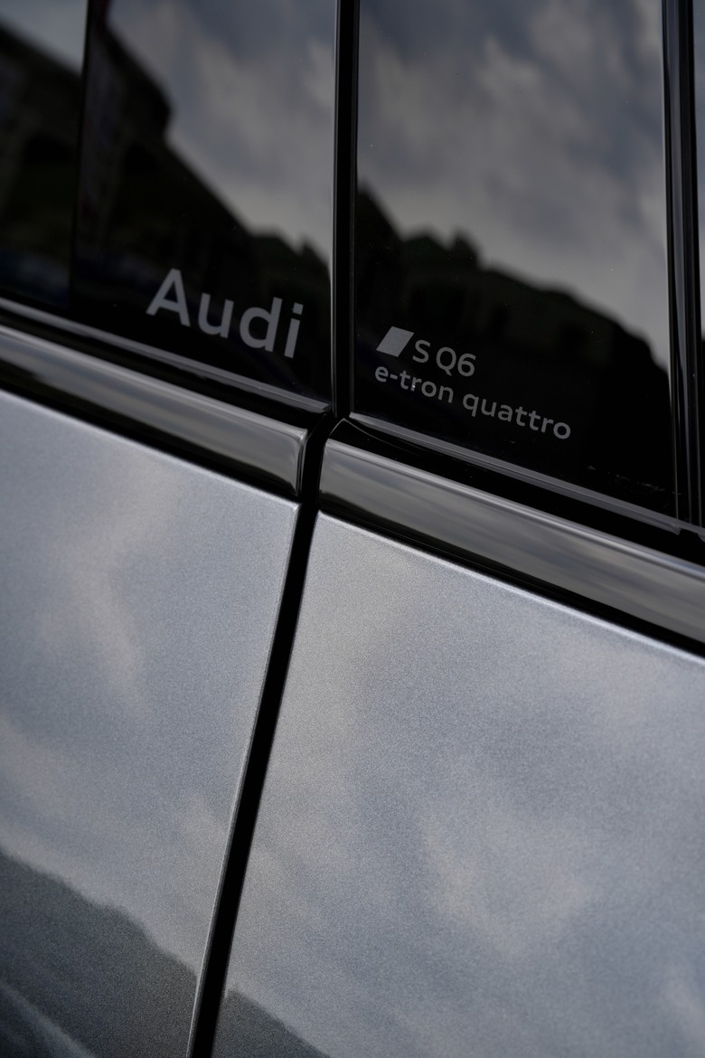 交車照片分享｜Audi SQ6 e-tron｜九次選擇，一路相伴