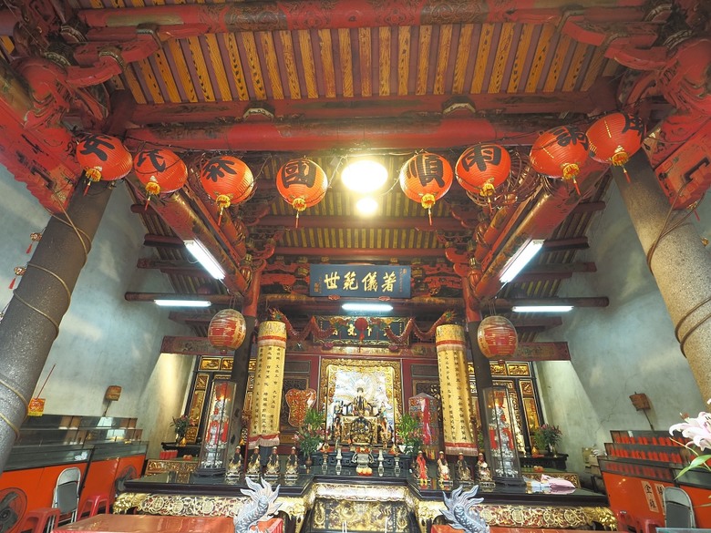 帶領探訪新莊故事 之 2025潮盛新莊活動 —《廟街：眾神連線》集章散策 與 《祭典中的ㄈㄨˊ碼》特展