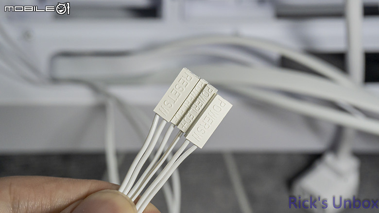 【開箱】可上下顛倒展示的機殼 | MONTECH HS01 PRO WHITE