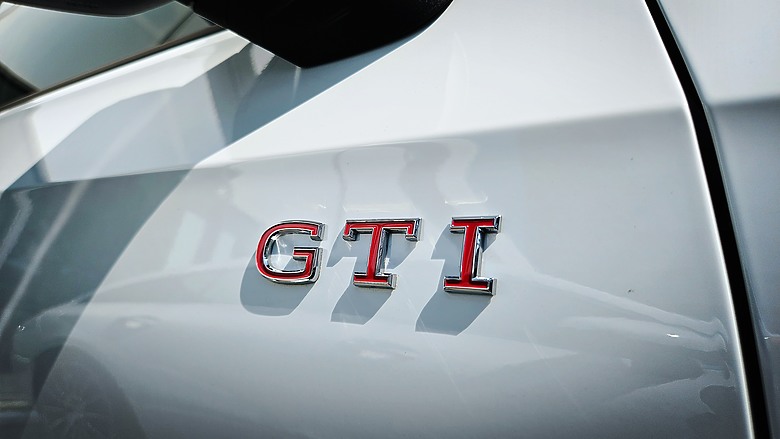 點我看大圖 老友8.5代Golf GTI微開箱