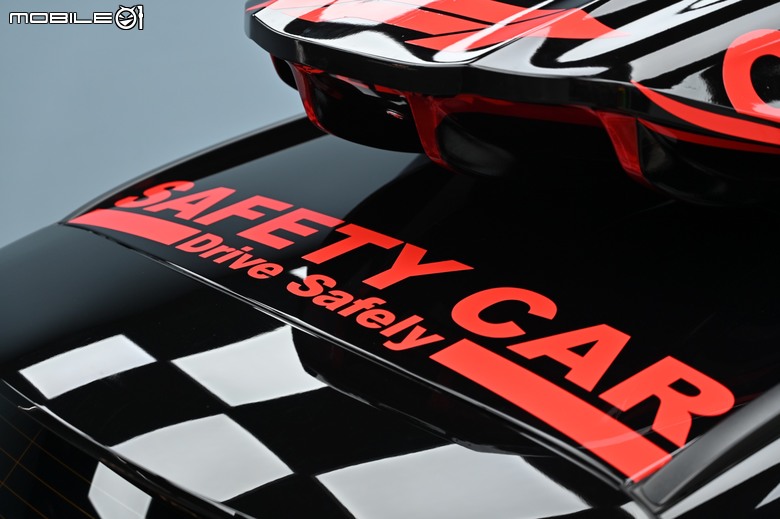 [分享]AMG E43 ESTATE F1 SAFETY CAR 塗裝 彩貼分享