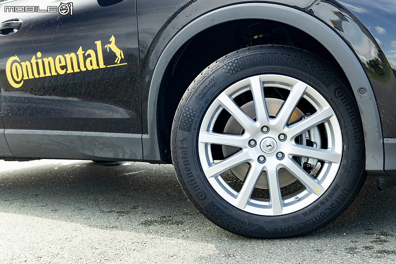 Continental UX7 德國試胎|尺碼全面,兼顧舒適、靜肅性、乾溼地操控的新一代休旅車胎!