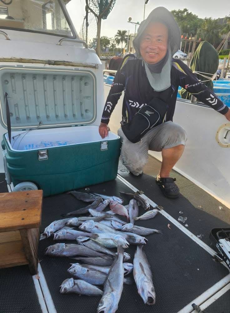 淡水漁人碼頭船釣黑喉