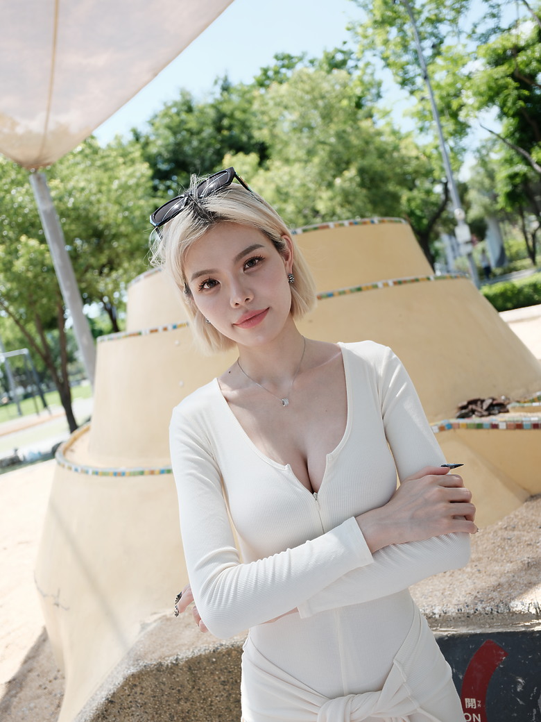 點我看大圖 FUJIFILM GFX100 RF 評測報告|為構圖加上轉盤、畫素破億的中判隨身機!