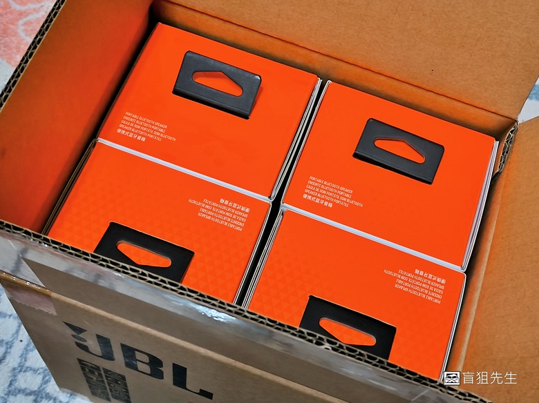 【盲狙先生傳95】JBL CHARGE 6 | 睽違四年發燒級可攜式藍牙喇叭再登場,多種功能翻新驚喜加倍!