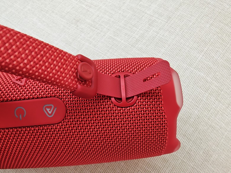 五彩繽紛的時尚配件 - JBL Charge 6 可攜式防水 五彩繽紛的時尚配件 - JBL Charge 6 可攜式防水藍牙喇叭開箱分享~