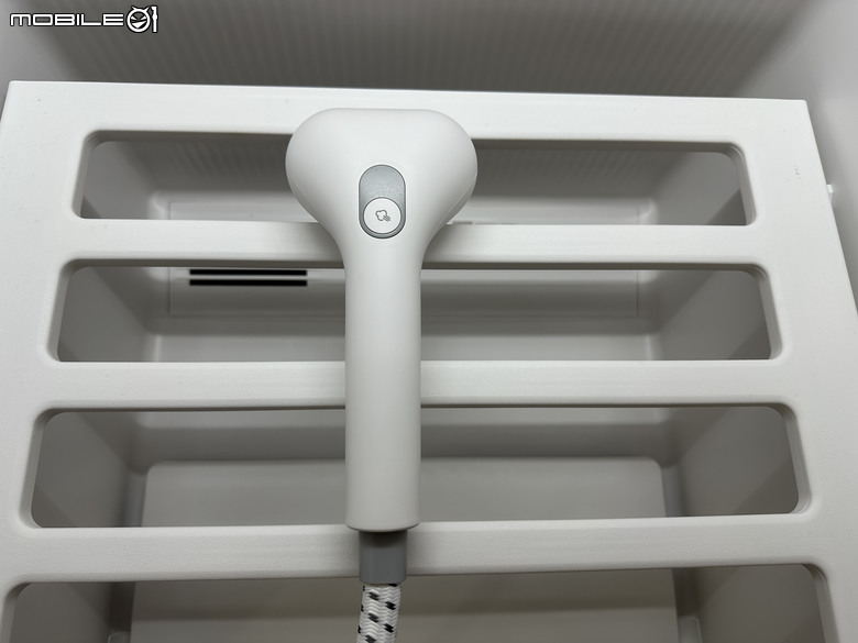 【試用】LG Styler 蒸氣電子衣櫥第二代，內建高壓蒸氣掛燙機，AI護理衣物