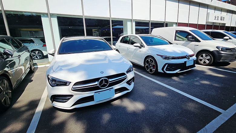 點我看大圖 老友8.5代Golf GTI微開箱