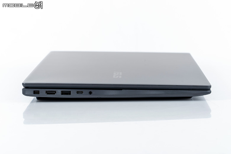 ASUS V16 (V3607) 測試報告｜不到四萬就有 RTX 5060，「輕電競筆電」值得嗎？