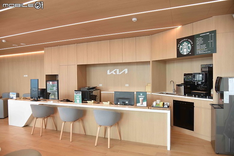 【國內新訊】Kia 台中沙鹿 3S 展示中心盛大開幕,今年共計將達成全台 13 座據點擴展升級!