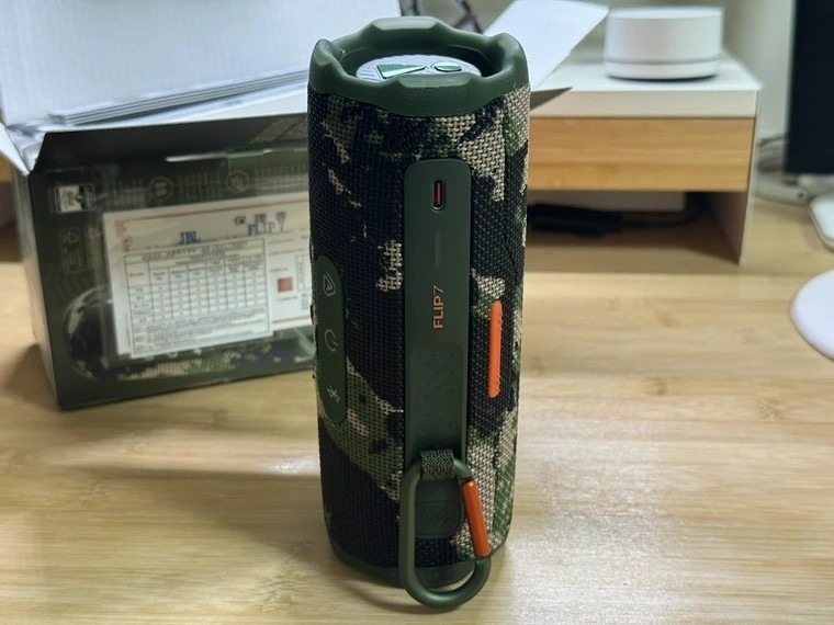 [心得] 新玩具JBL flip7 藍牙喇叭開箱心得~
