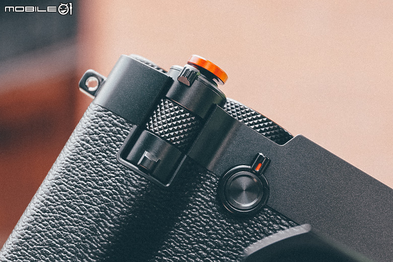 FUJIFILM GFX100 RF 評測報告｜為構圖加上轉盤、畫素破億的中判隨身機！