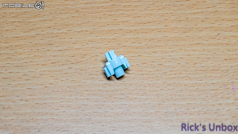 【開箱】海盜船新設計語言80%磁軸鍵盤 | CORSAIR K70 PRO TKL WHITE