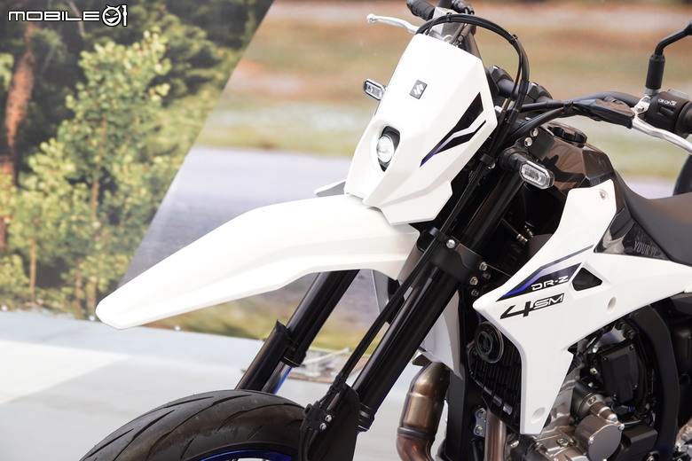 傳奇歸來，野性再臨 SUZUKI DR-Z4 S / SM 發表會，越野版、滑胎版早鳥售價：368,000元！！