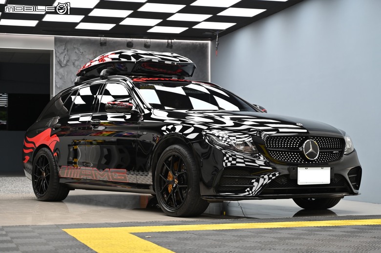 [分享]AMG E43 ESTATE F1 SAFETY CAR 塗裝 彩貼分享