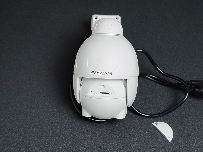 [開箱] FOSCAM SD2 2.4/5G Wi-Fi 360度可變焦4X ipcam 室外型 無主機監視器