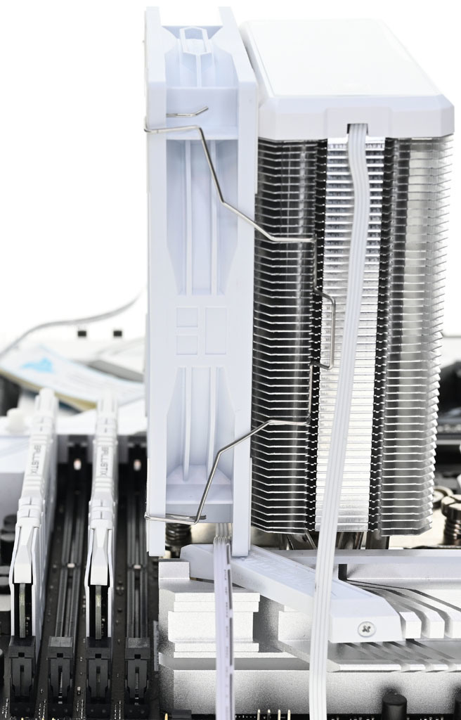 點我看大圖 THERMALRIGHT索摩樂ASSASSIN X 120 R DIGITAL WHITE散熱器開箱