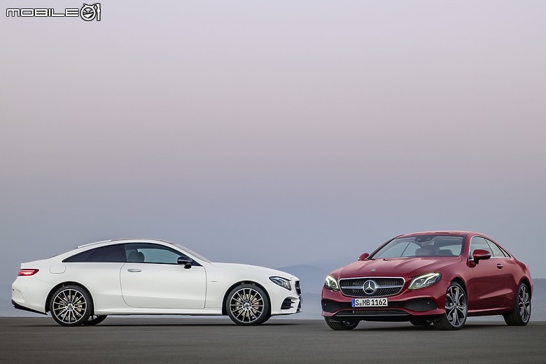 Mercedes-AMG CLE 53 4MATIC+ Cabriolet 試駕｜性能底子一把罩，開篷吹風更逍遙！feat. A208 CLK