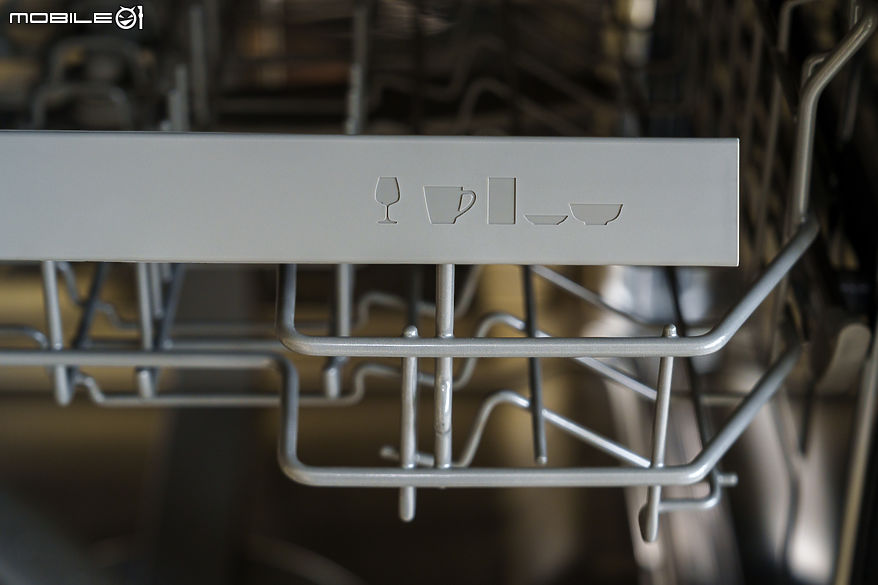 Panasonic 獨嵌式自動洗碗機 NP-DFB2K6-1H 體驗分享｜安裝彈性與機能兼具的實用機