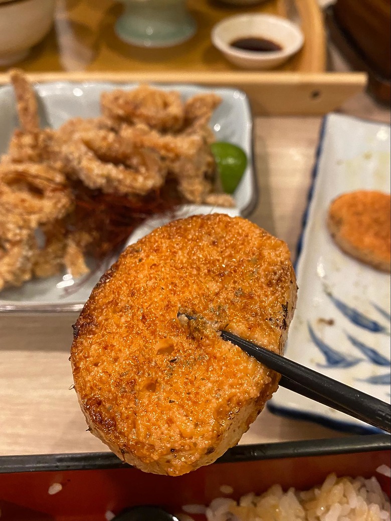 點我看大圖 #我來開箱 松菸超適合聚餐的第一名鰻魚飯|初鰻x職人味自慢