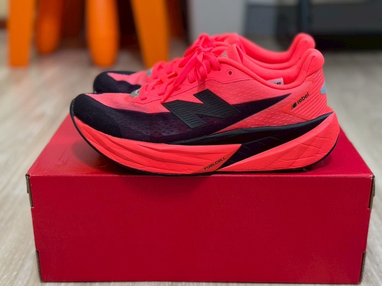 最新速訓鞋入荷！NB Rebel v5 火龍果紅的高顏值