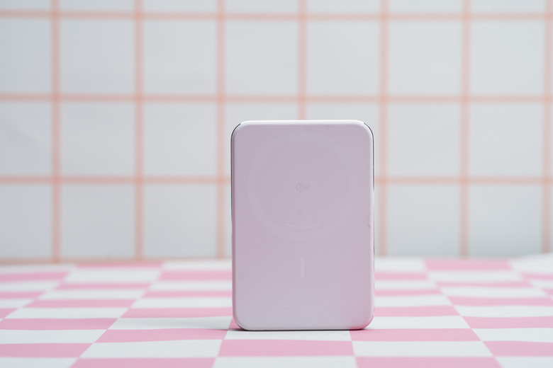 【開箱測試】A1664 Anker MagGo 超薄磁吸行動電源 10000mAh Qi2 15W 超薄 質感超好